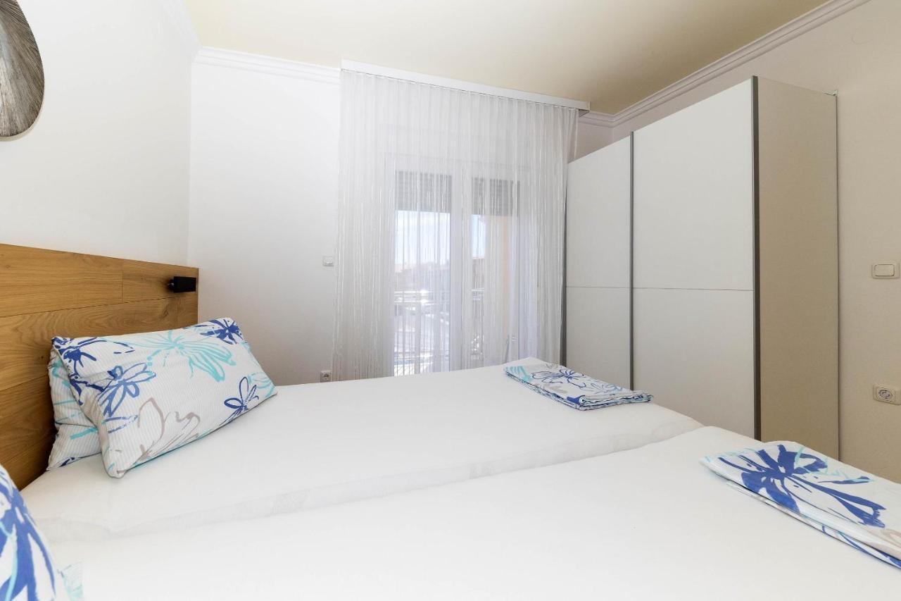Apartmani Dea Crikvenica Buitenkant foto