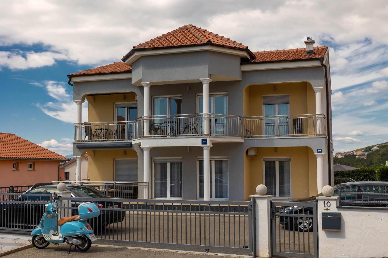 Apartmani Dea Crikvenica Buitenkant foto