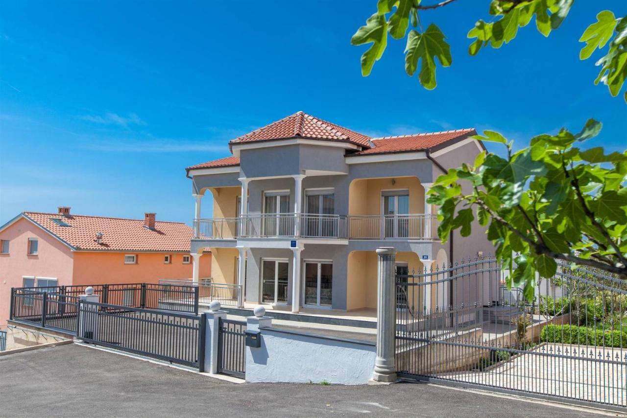 Apartmani Dea Crikvenica Buitenkant foto