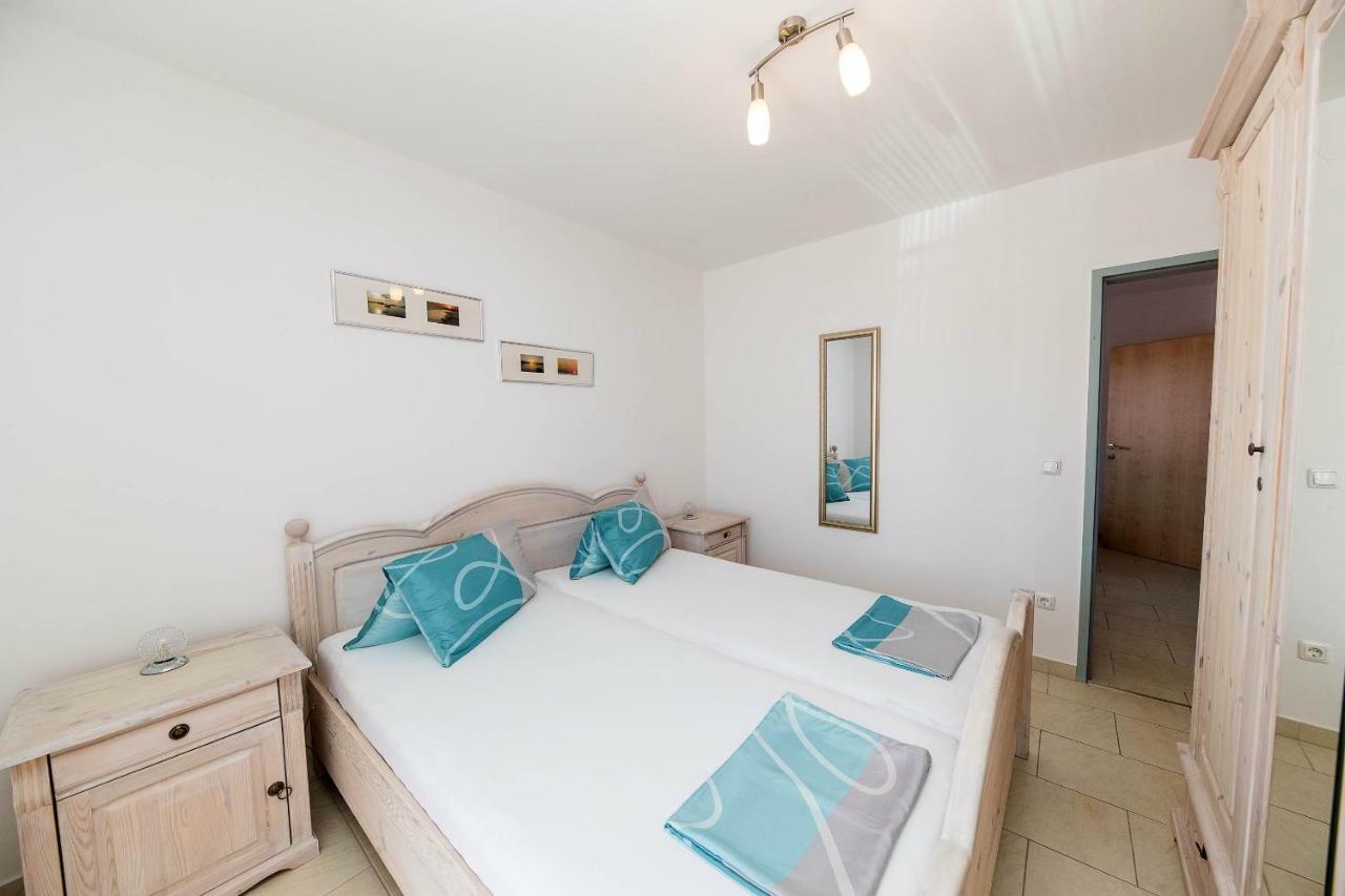 Apartmani Dea Crikvenica Buitenkant foto