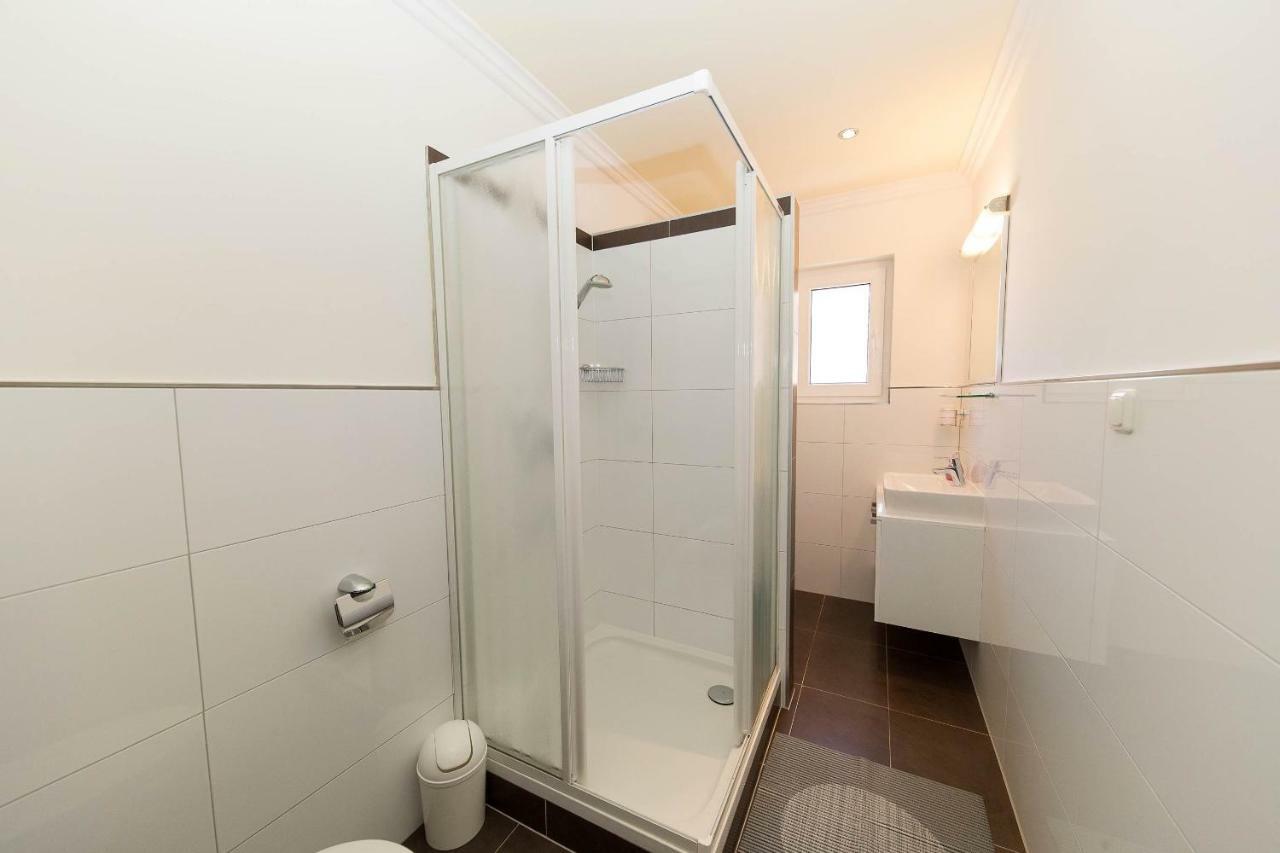 Apartmani Dea Crikvenica Buitenkant foto